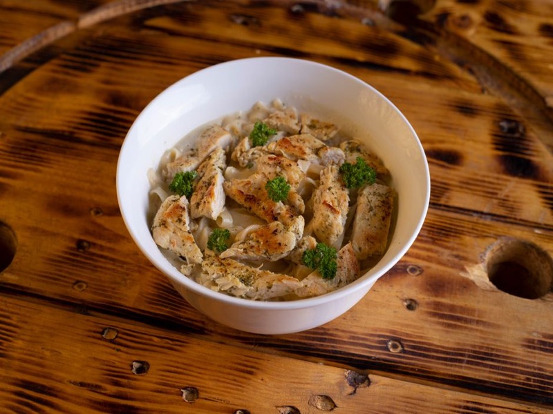Fusilli au poulet, curry et lait de coco — recette Tadam chiffrée au prix du supermarché